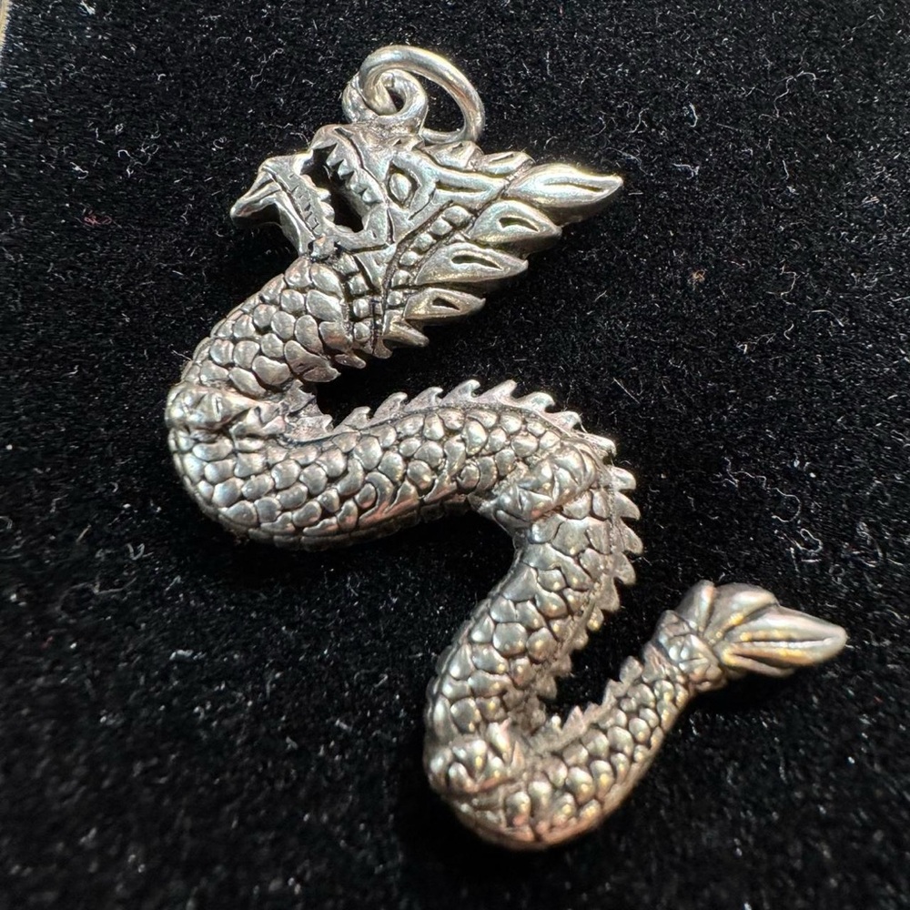 925 Sterling Silver Dragon Pendant - Vintage Detailed Mythical Serpent Charm